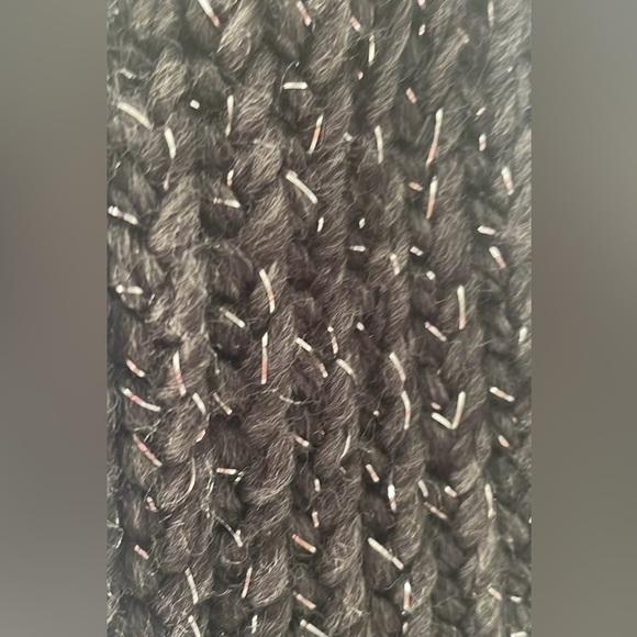 Handmade toque - Picture 2 of 2